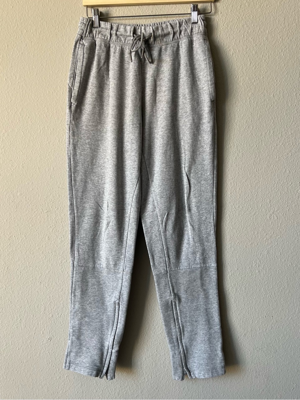 Men’s Adidas Gray Logo Sweatpants - Picture 1 of 6